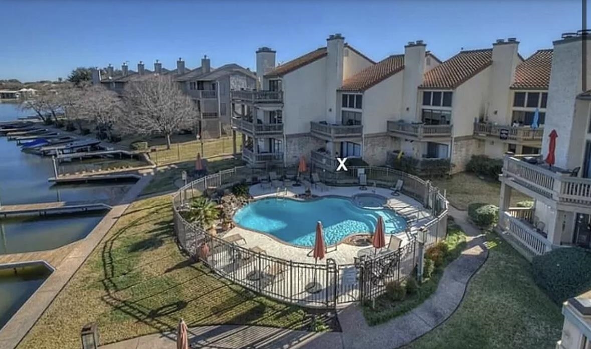 VILLAS DEL LAGO CONDOHORSESHOE BAY 102