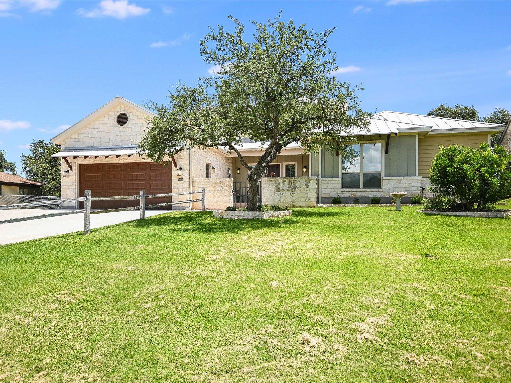 3405 Blue Lake Dr., Horseshoe Bay