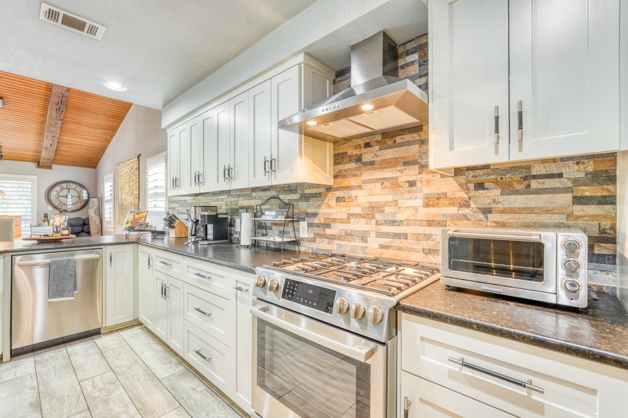 1280x853