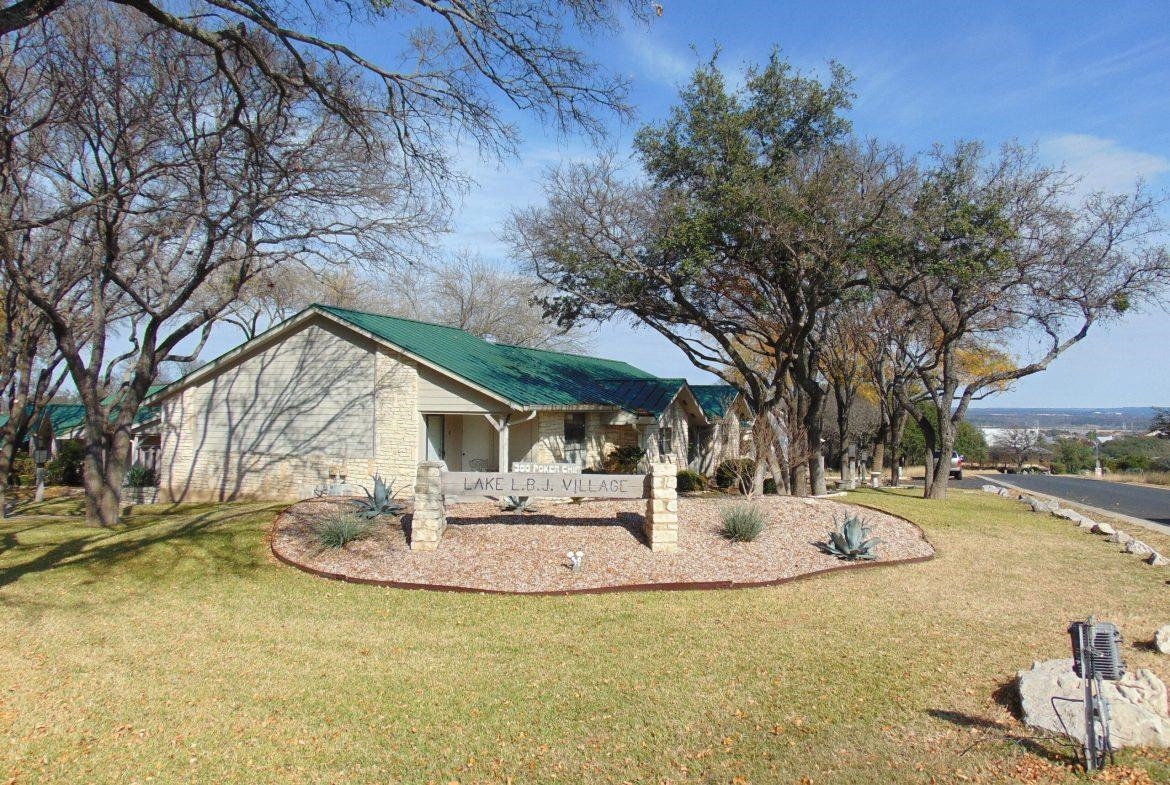 Lake LBJ Village Bldg 2 Horseshoe Bay 4046-19