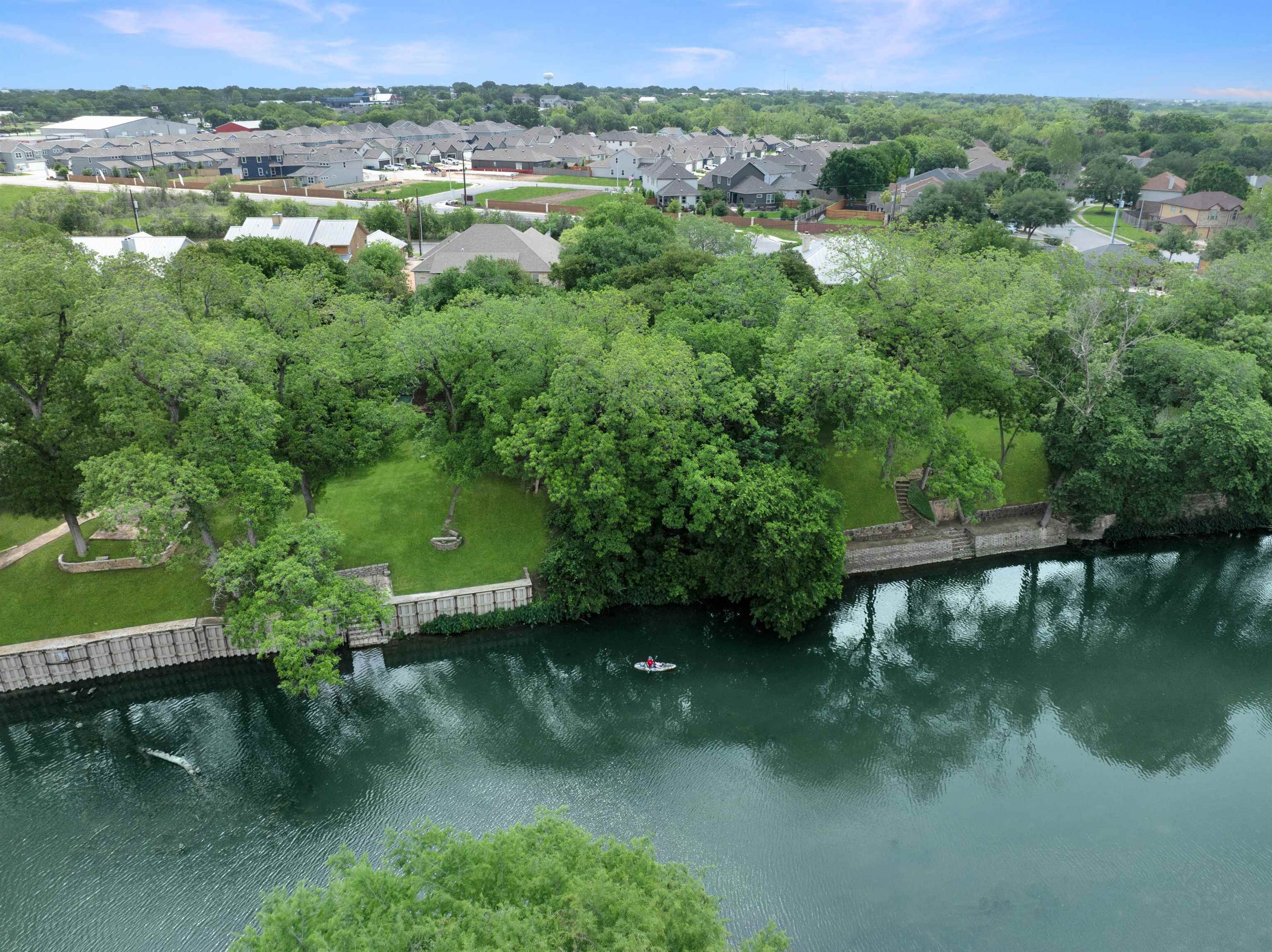 1049 River, New Braunfels