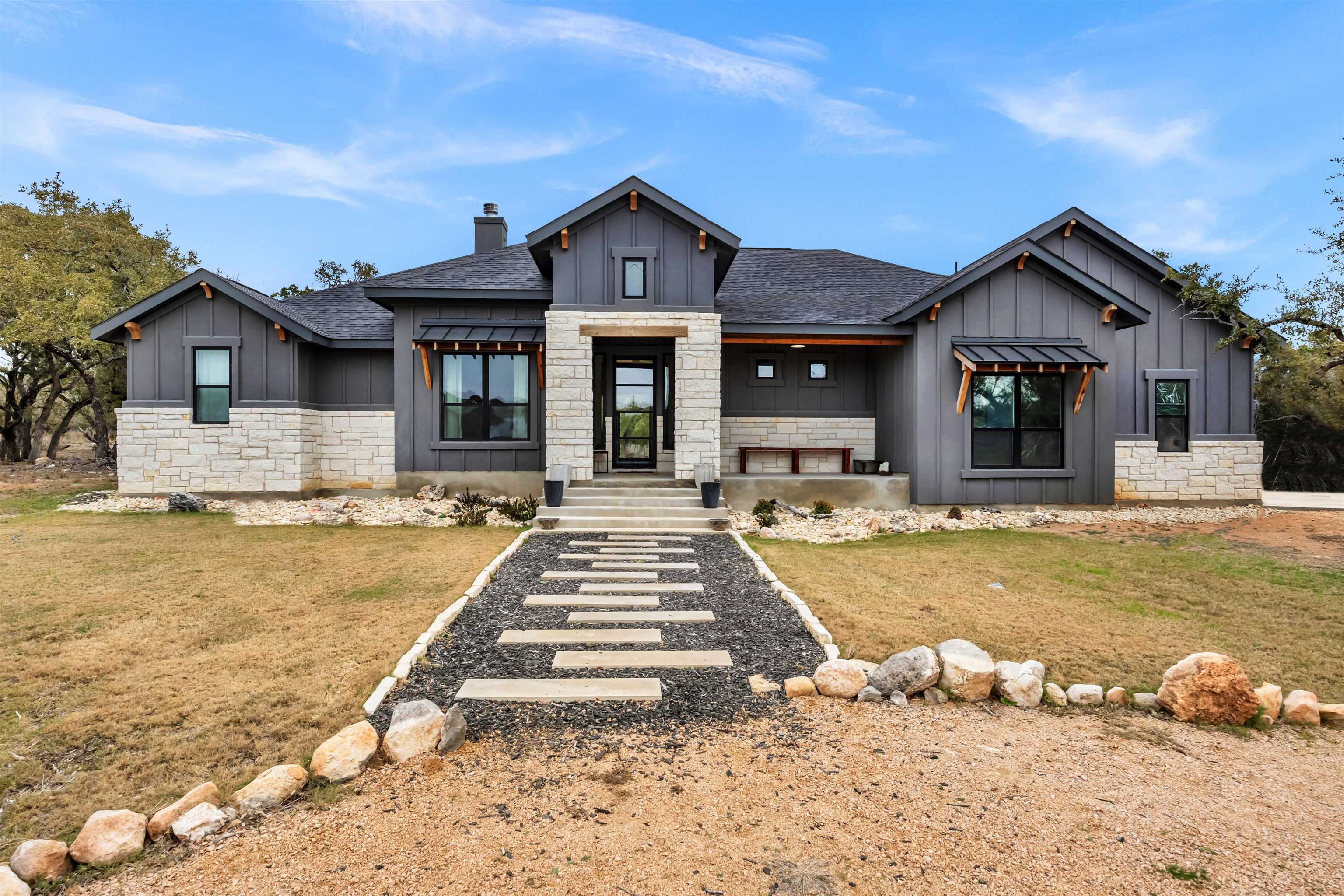 123 Wandering Oaks Cir, Burnet