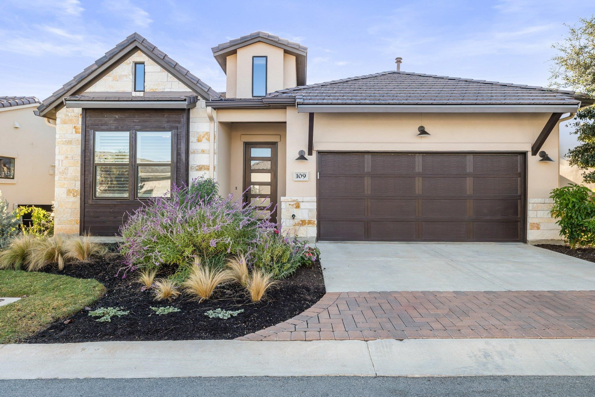 109 Rivalto, Horseshoe Bay