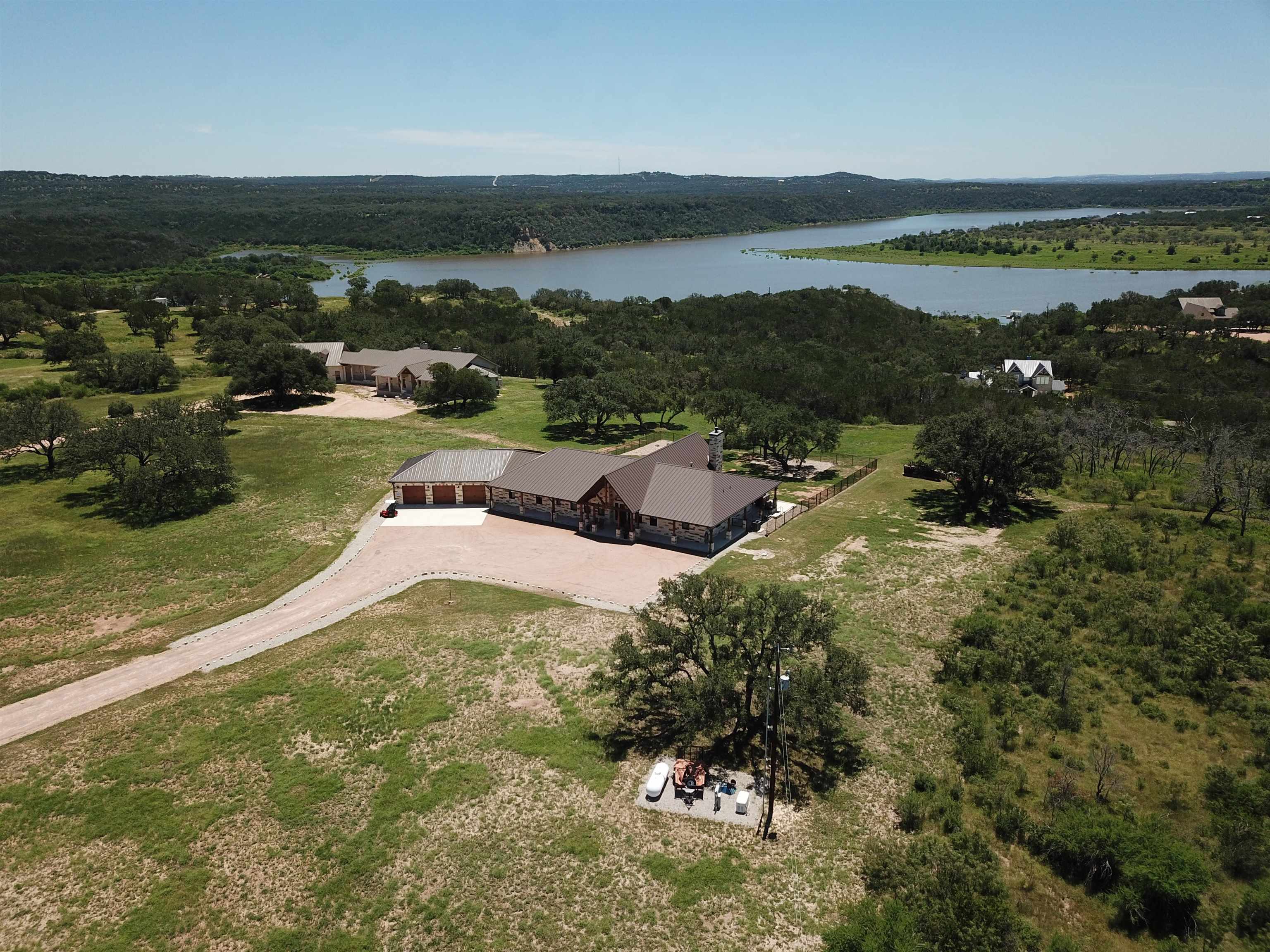 195 Chimney Cove, Marble Falls