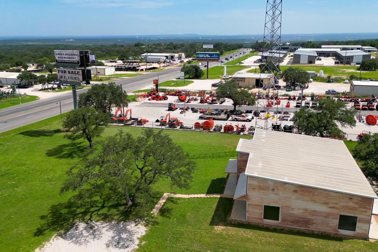 5526 U.S. Highway 281, Marble Falls