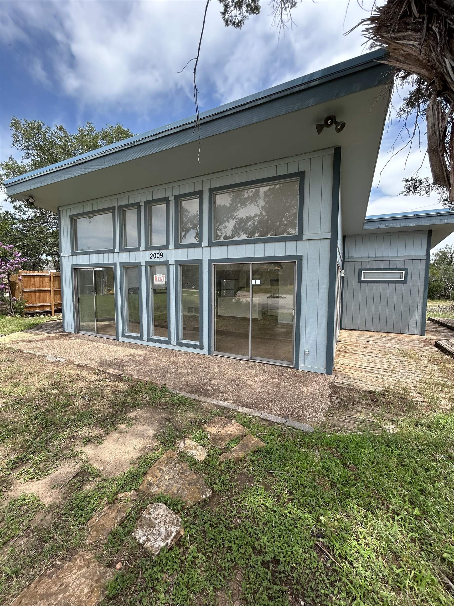 2009 King Road, Marble Falls