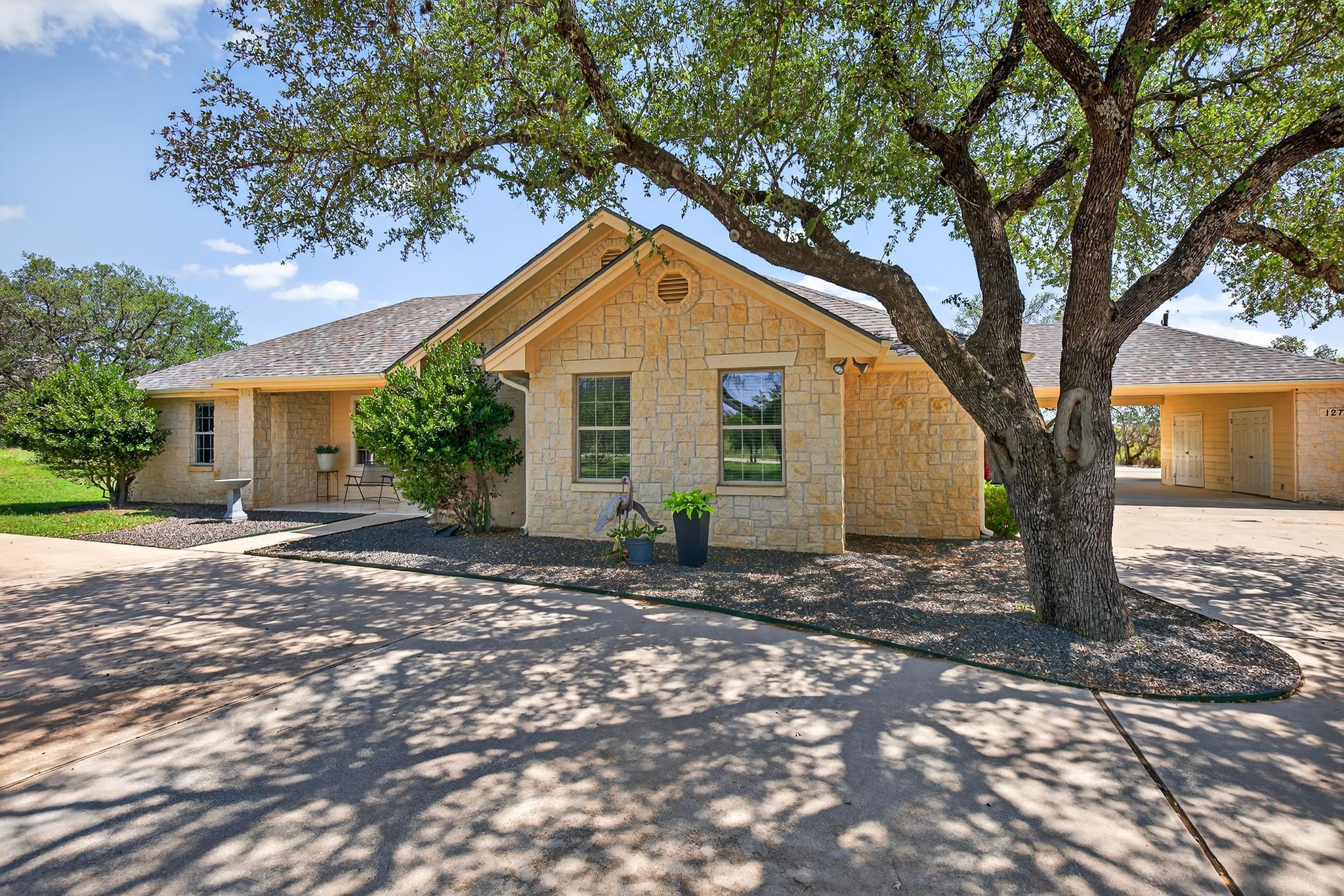 127 Stonecastle Dr, Granite Shoals