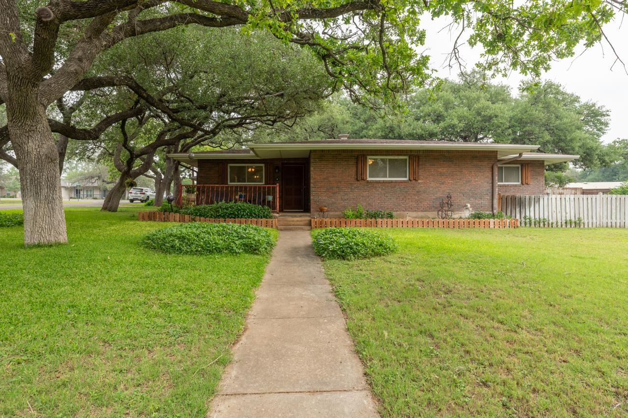 507 Flamingo, Marble Falls