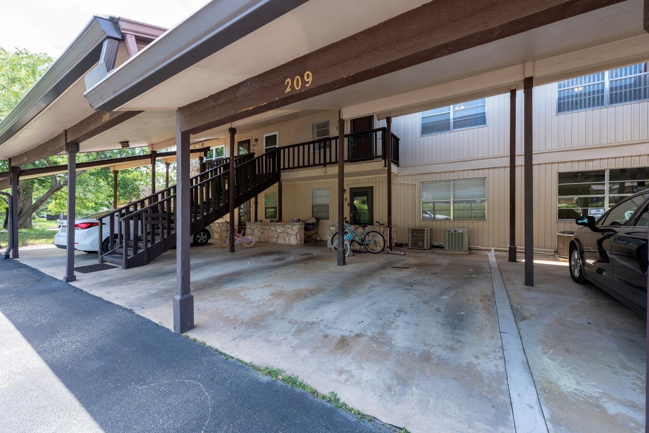 1210 Hi Stirrup, Horseshoe Bay