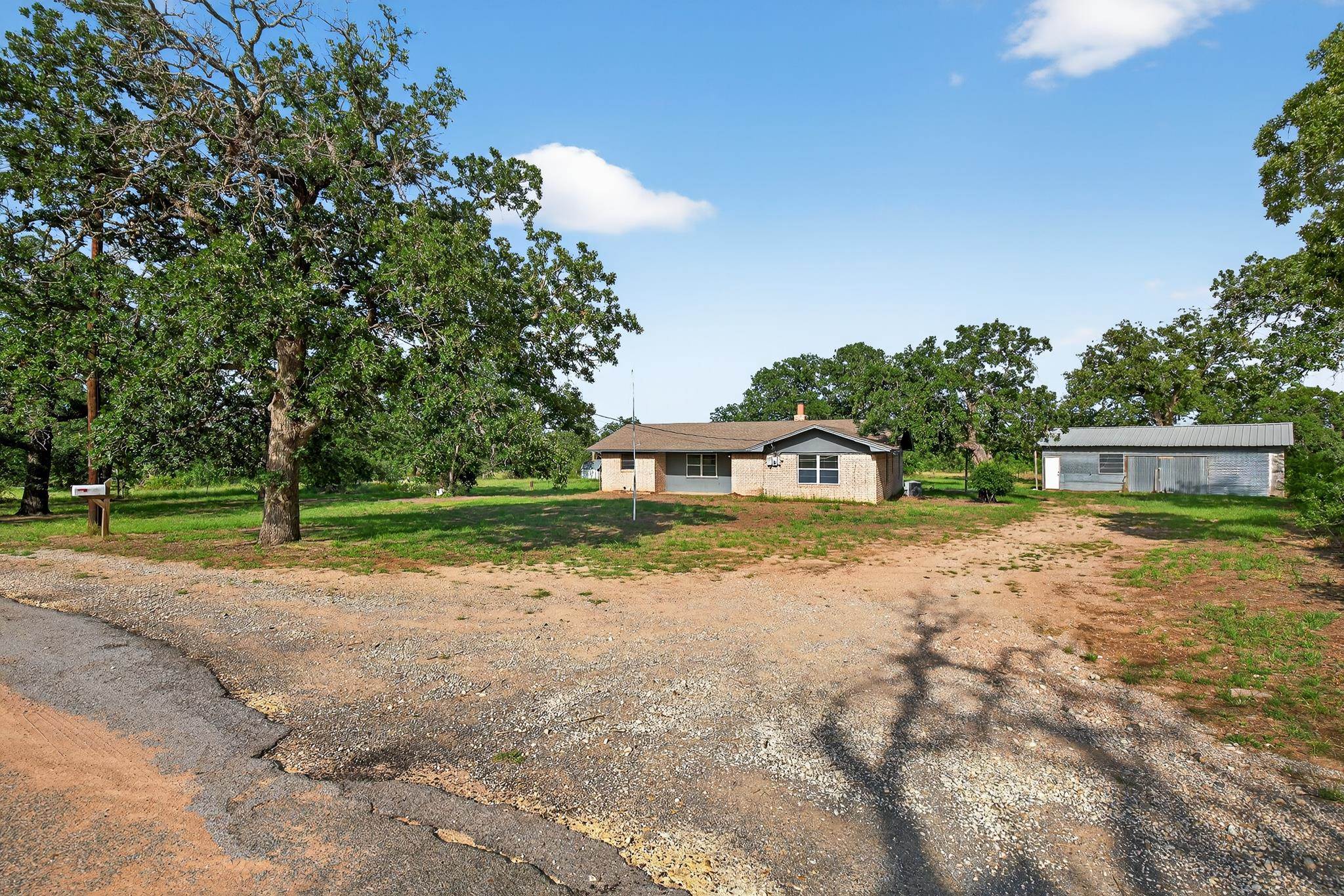 711 Oak Forest, Marble Falls