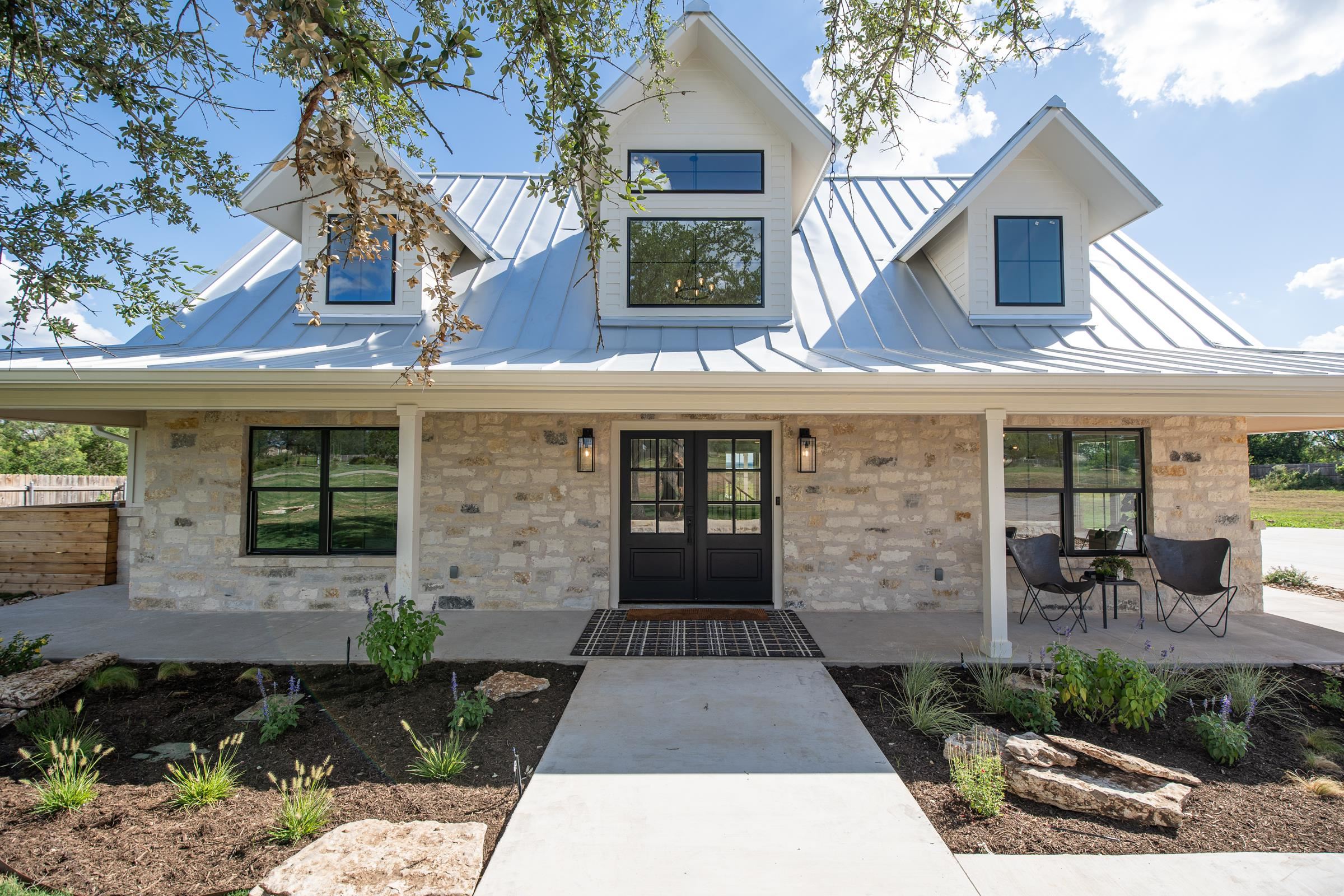 202 Stadium View, Marble Falls