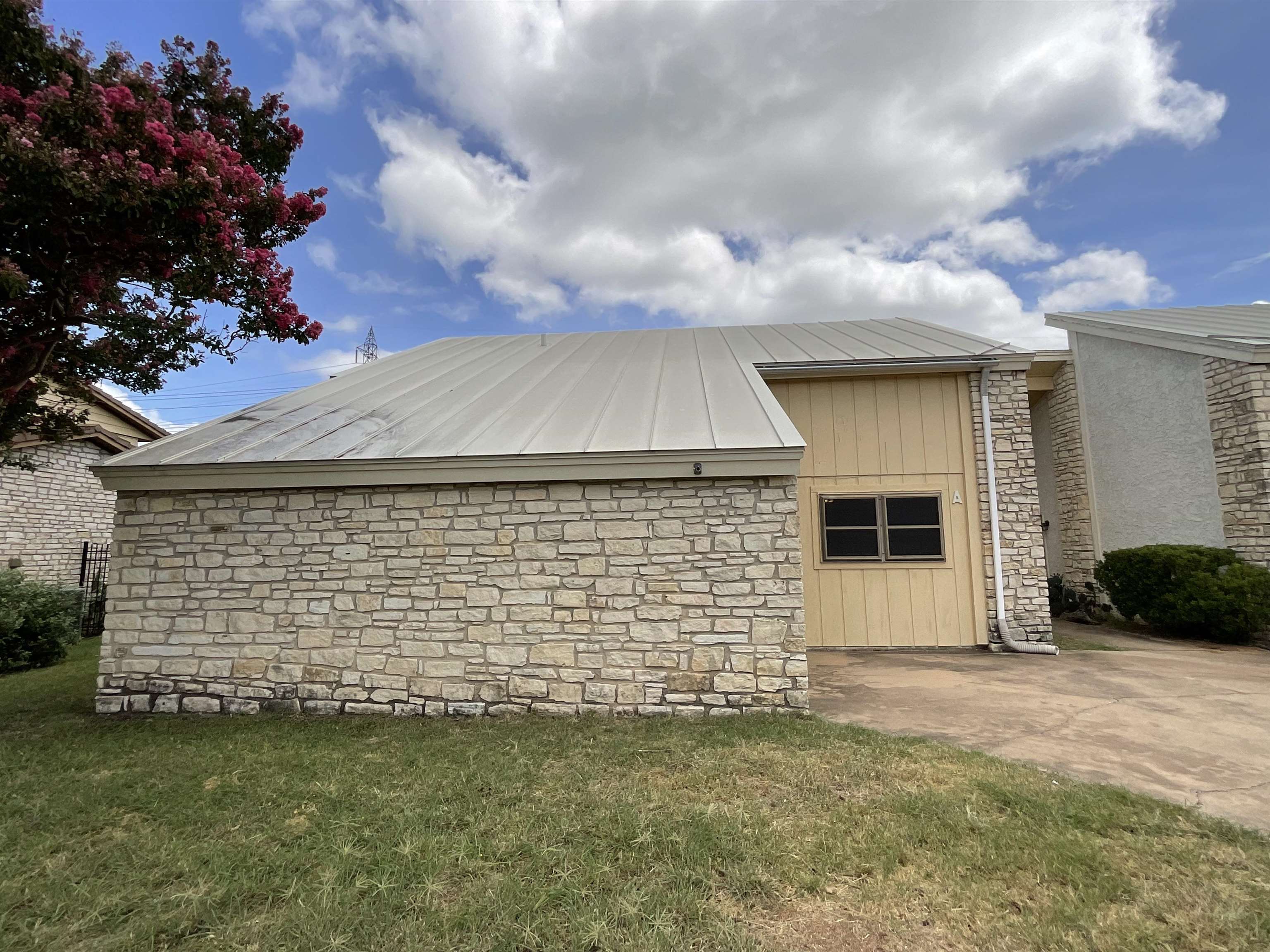 HORSESHOE BAY LT 8033