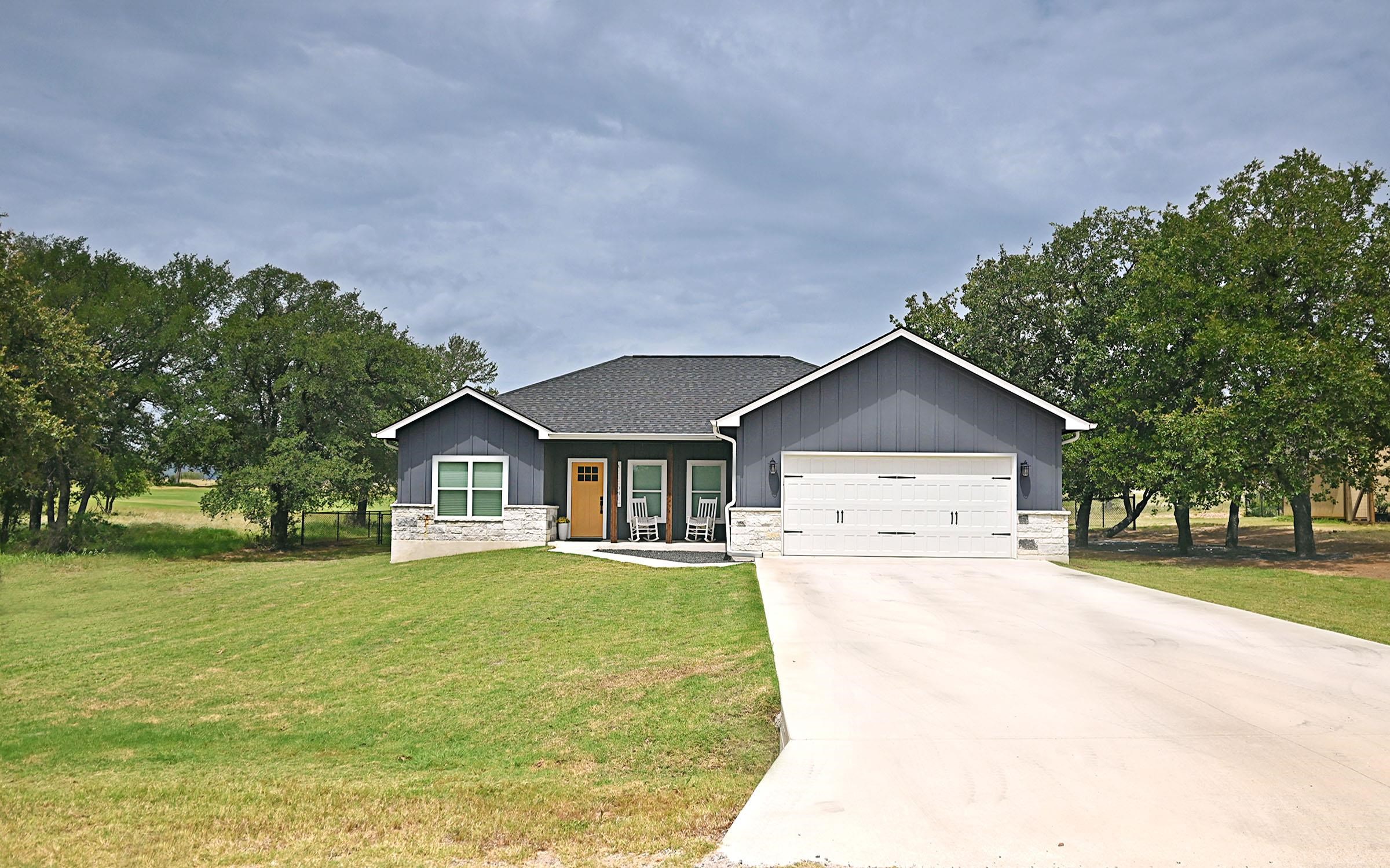 367 Chesterfield, Kingsland