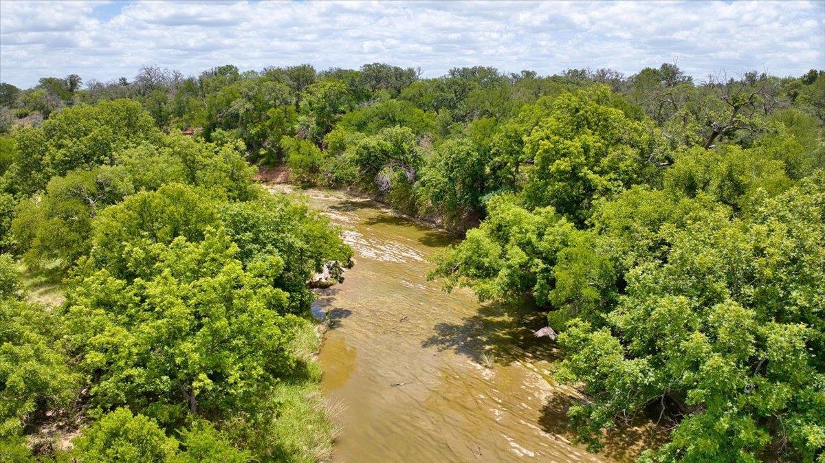 391 FM 1851, Out of Area