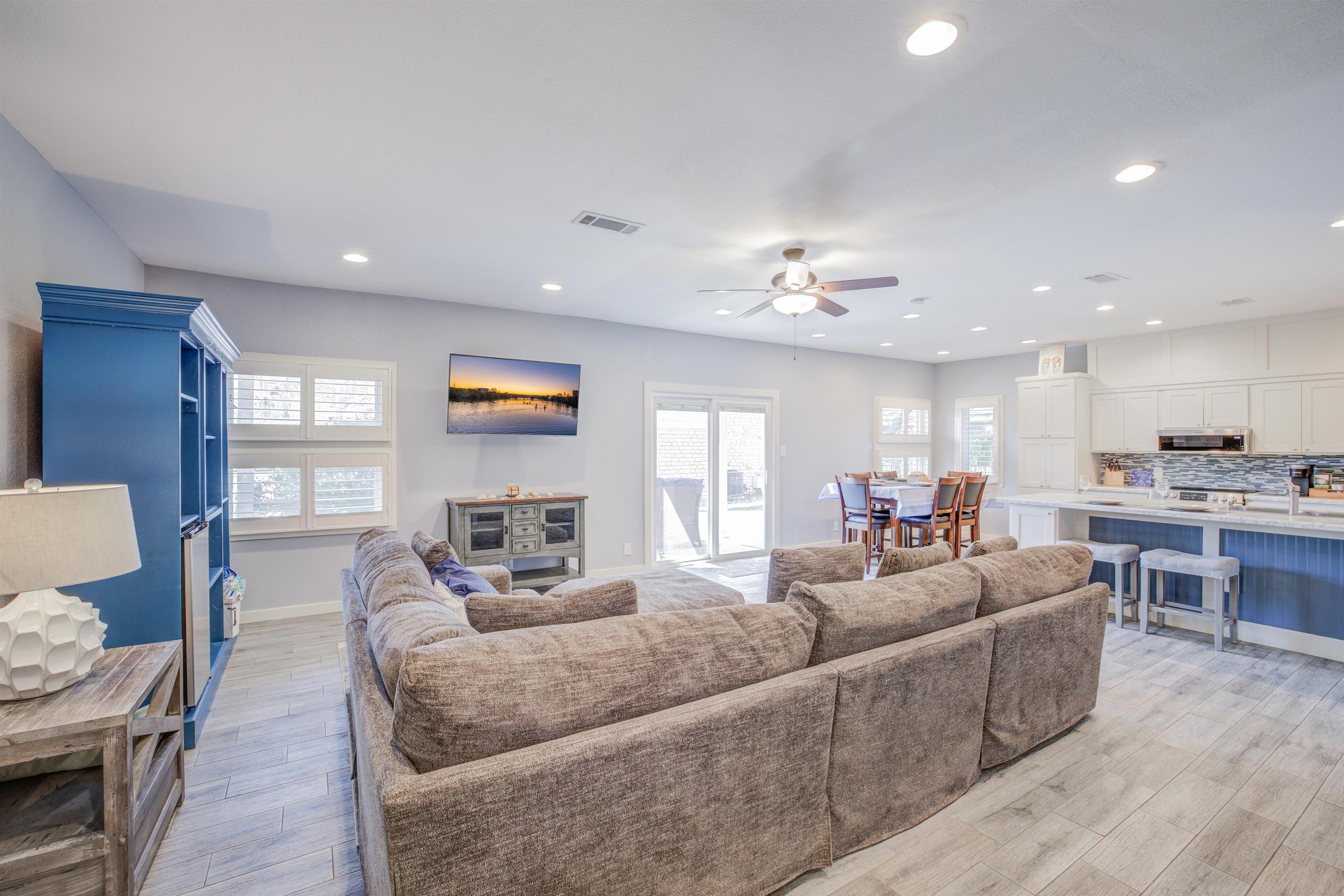 The Quarters Horseshoe Bay 15055-1