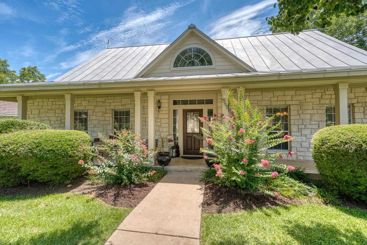 337 Colonial, Meadowlakes