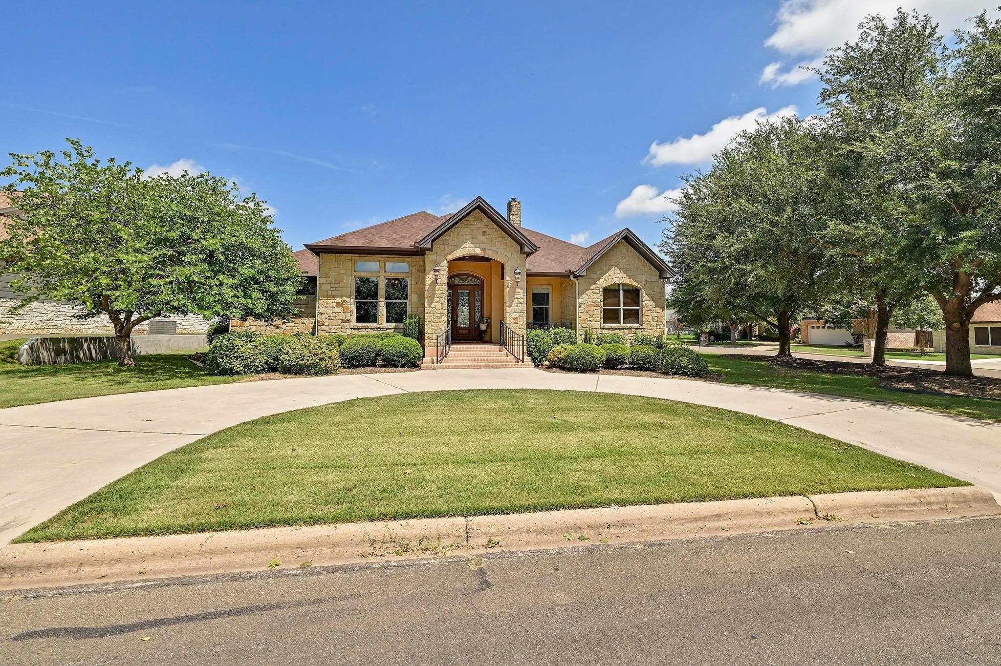 114 Preston, Meadowlakes