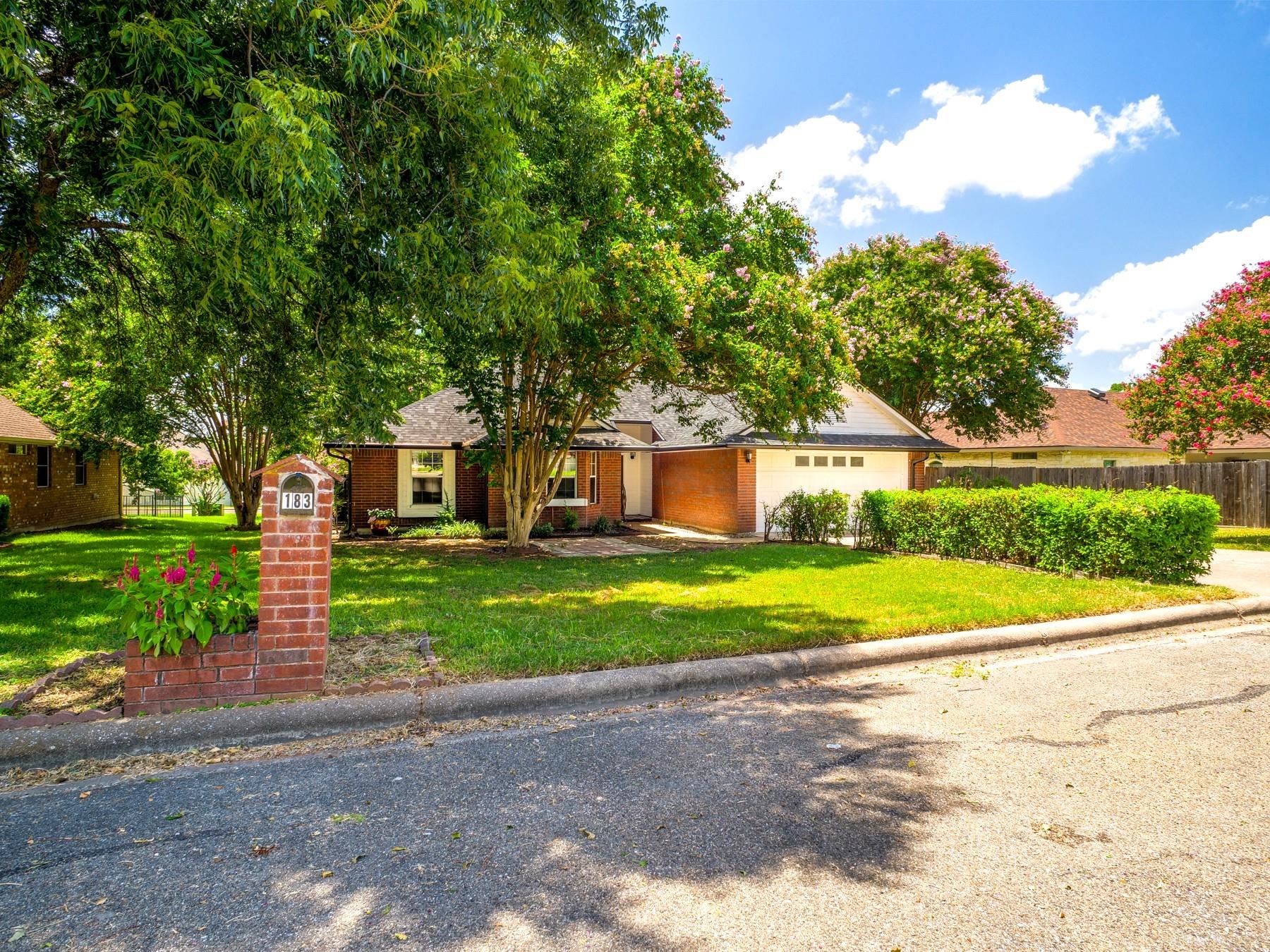 S6160 MEADOWLAKES LOT 1172 S&E .006 AC, SEC 3A