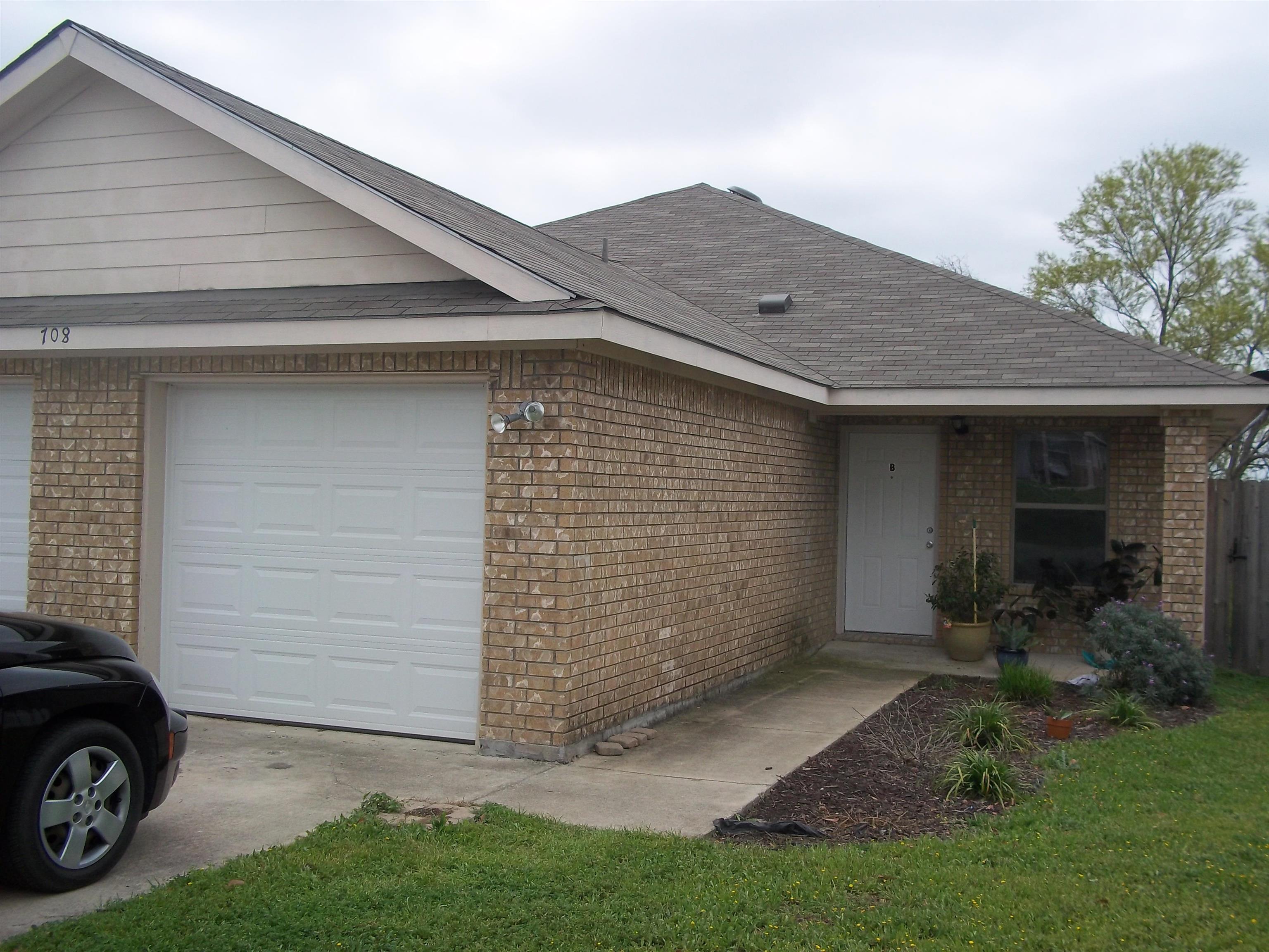 708 B Claremont, Marble Falls