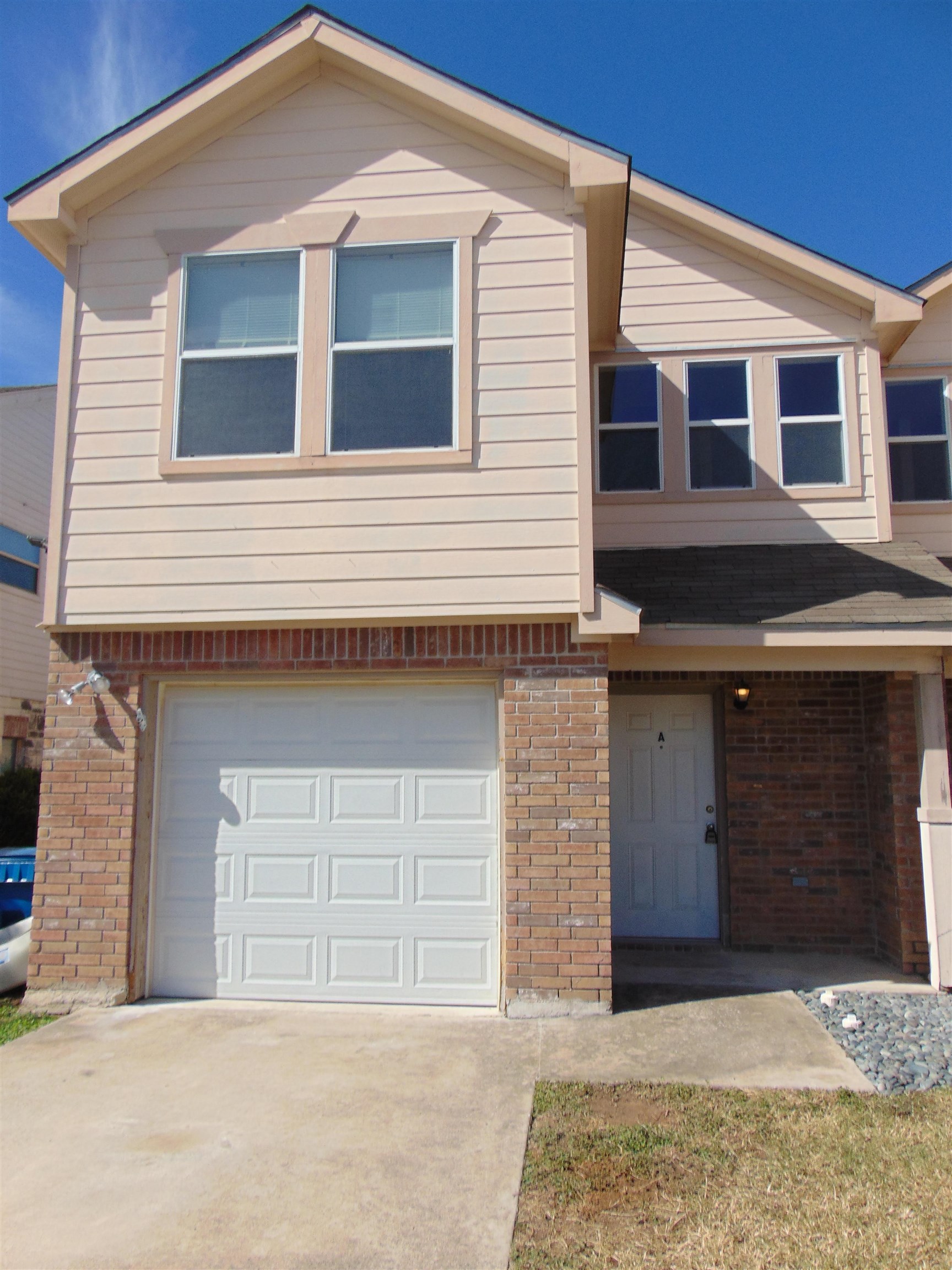 1601A Claremont, Marble Falls