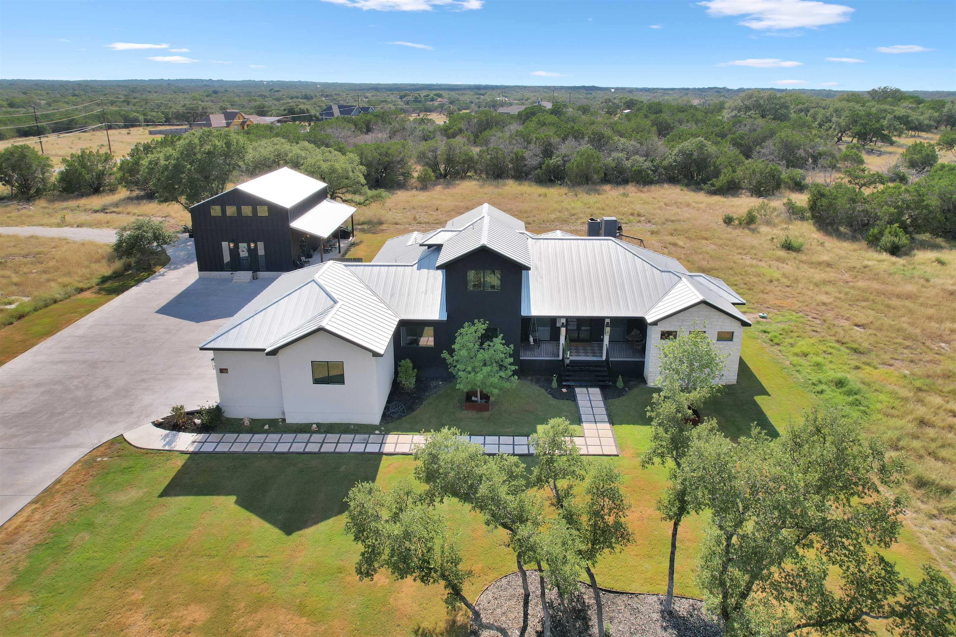 150 Wandering Oaks Cir, Burnet