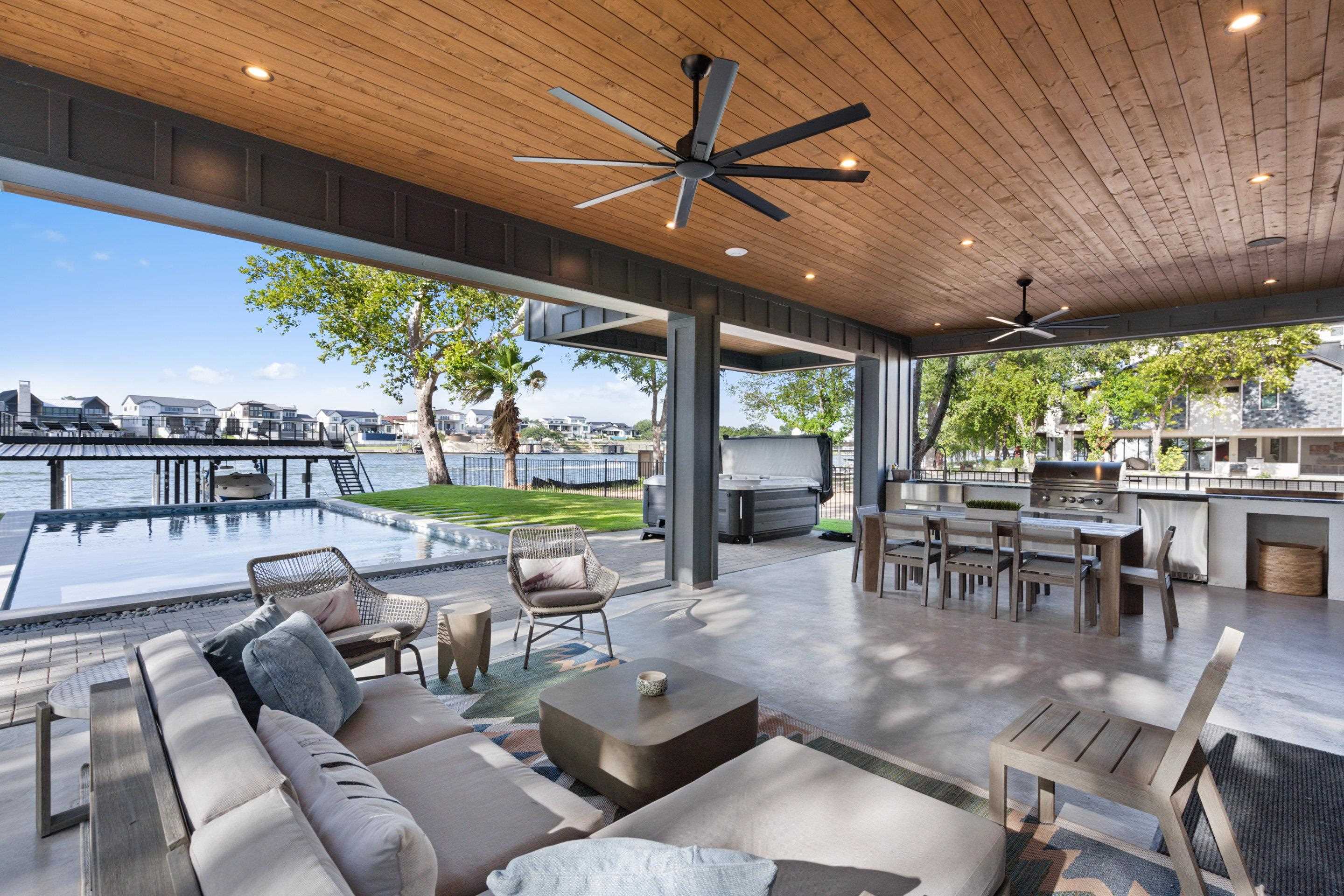 613 Lake Street, Kingsland