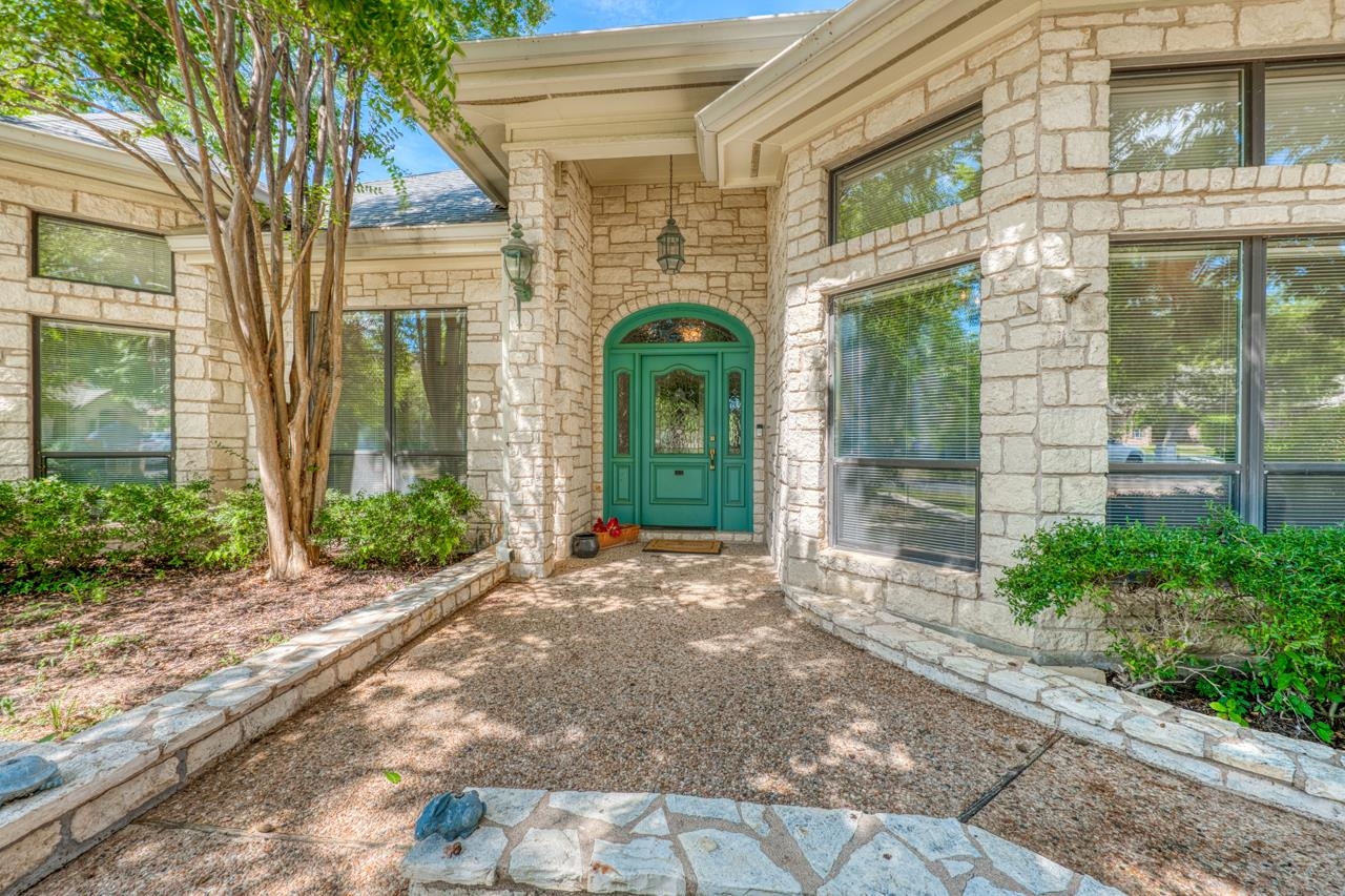 331 Olympia Fields, Meadowlakes