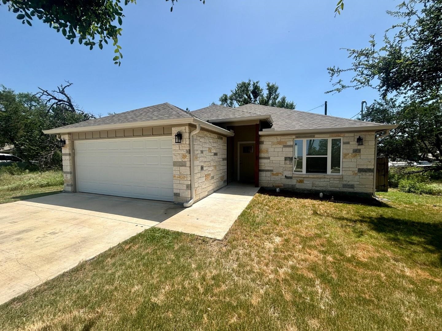 713 Maple Ln, Cottonwood Shores