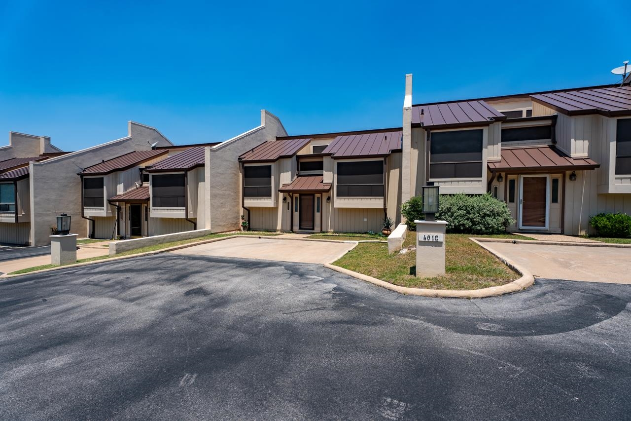 401 Hi There, Unit C, Horseshoe Bay