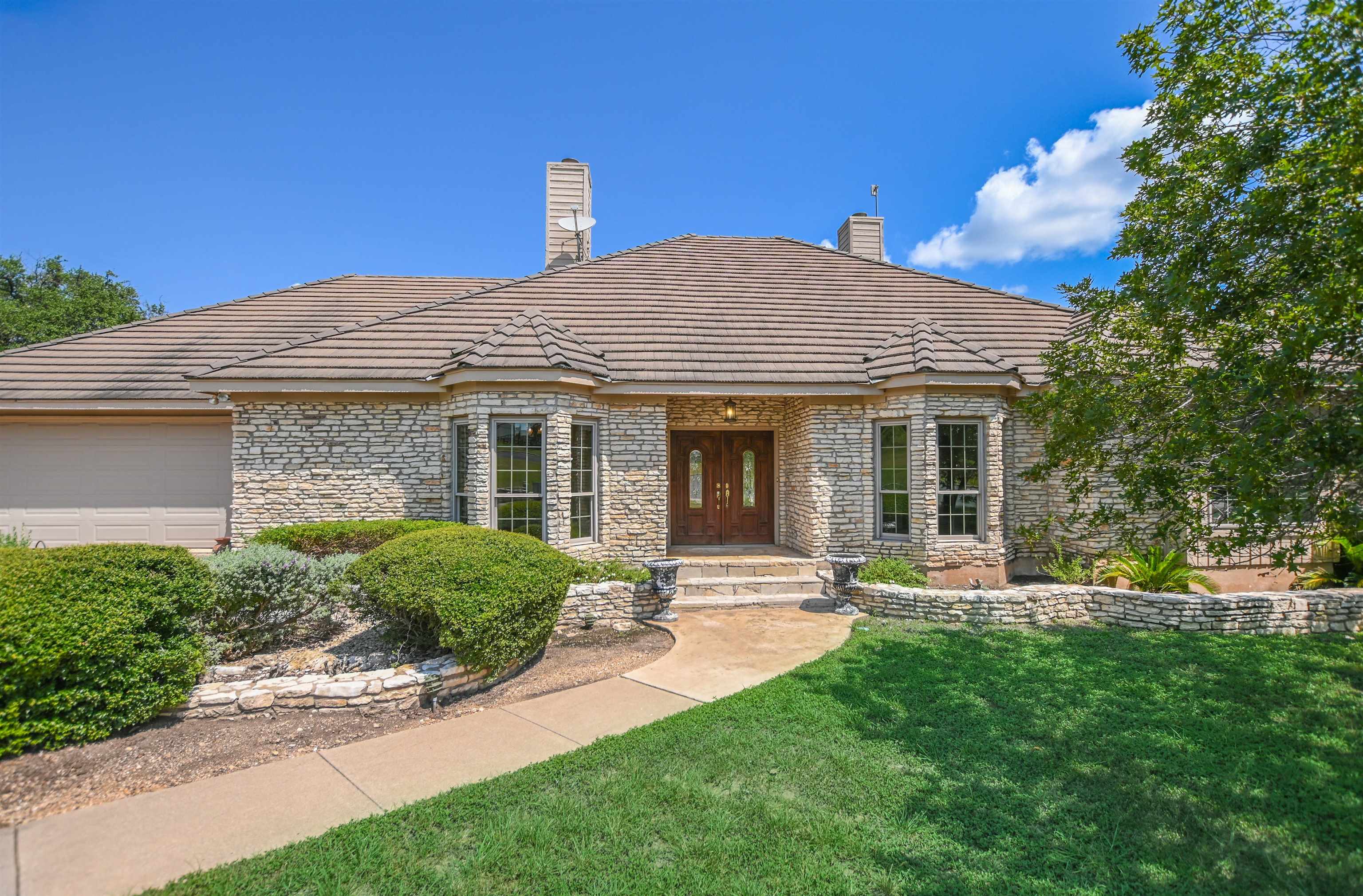 2104 Chipshot Ct, Spicewood
