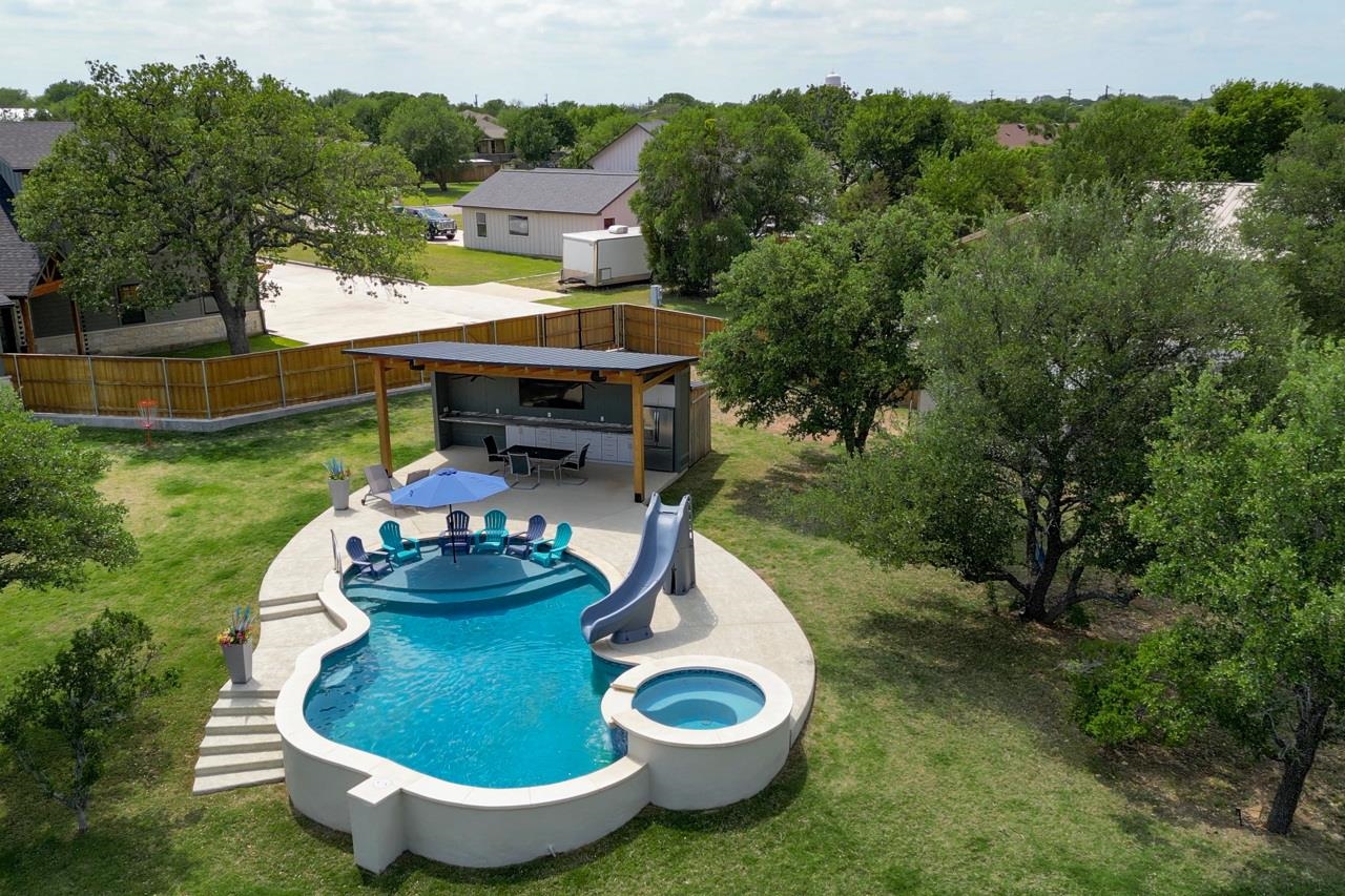 214 Stonehenge Way, Marble Falls