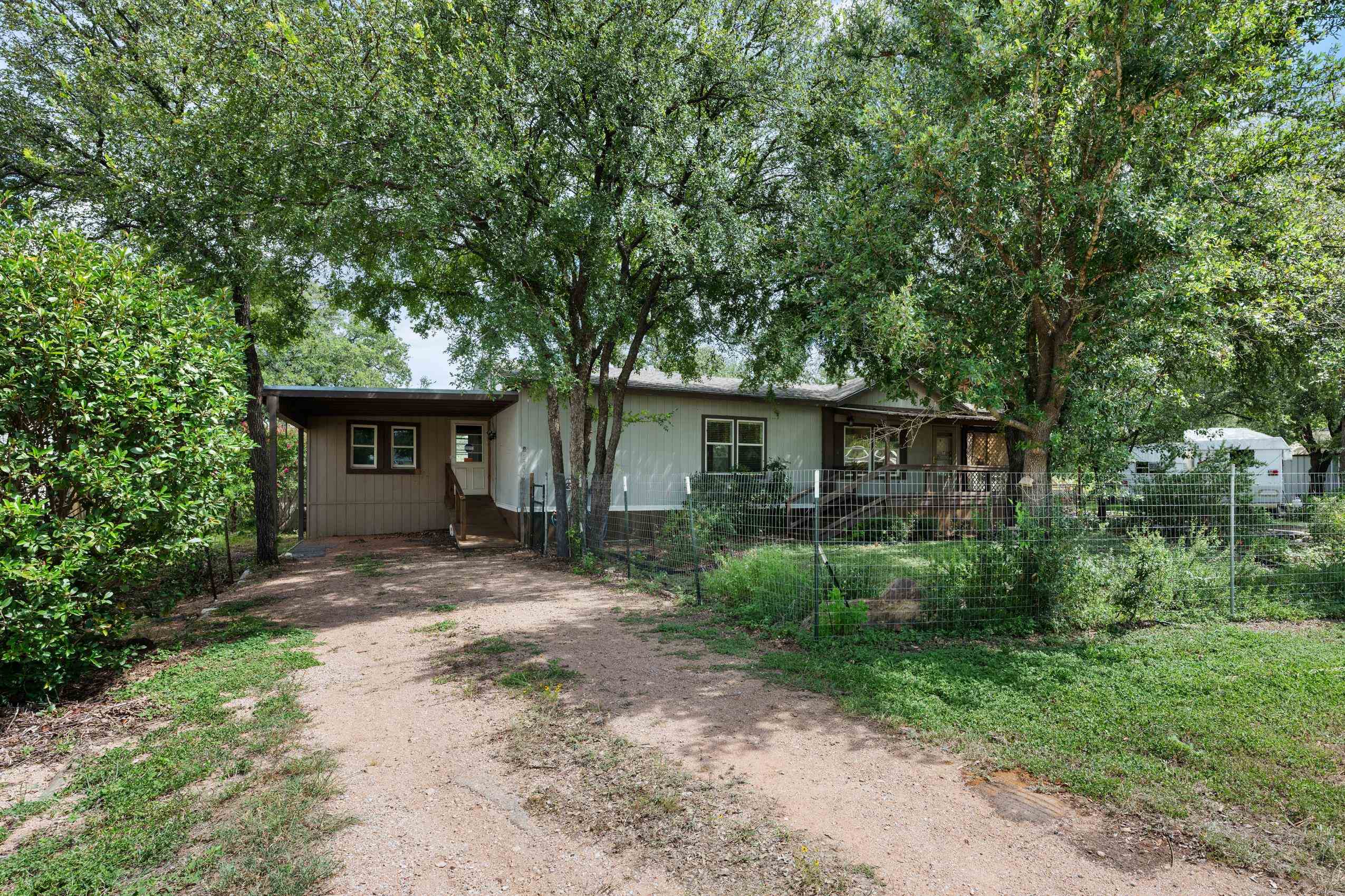 2204 Boxwood Circle, Kingsland