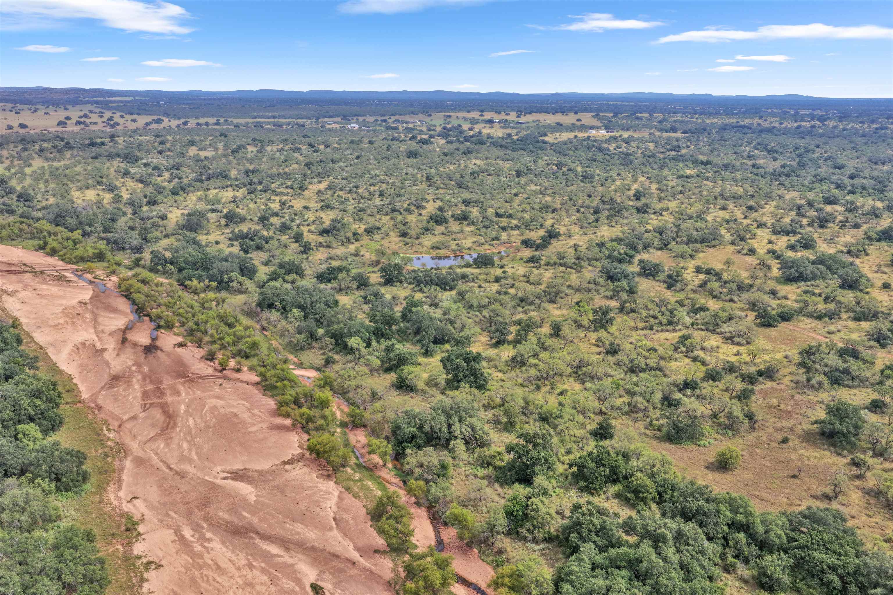 2976 Lower Willow Creek, Art