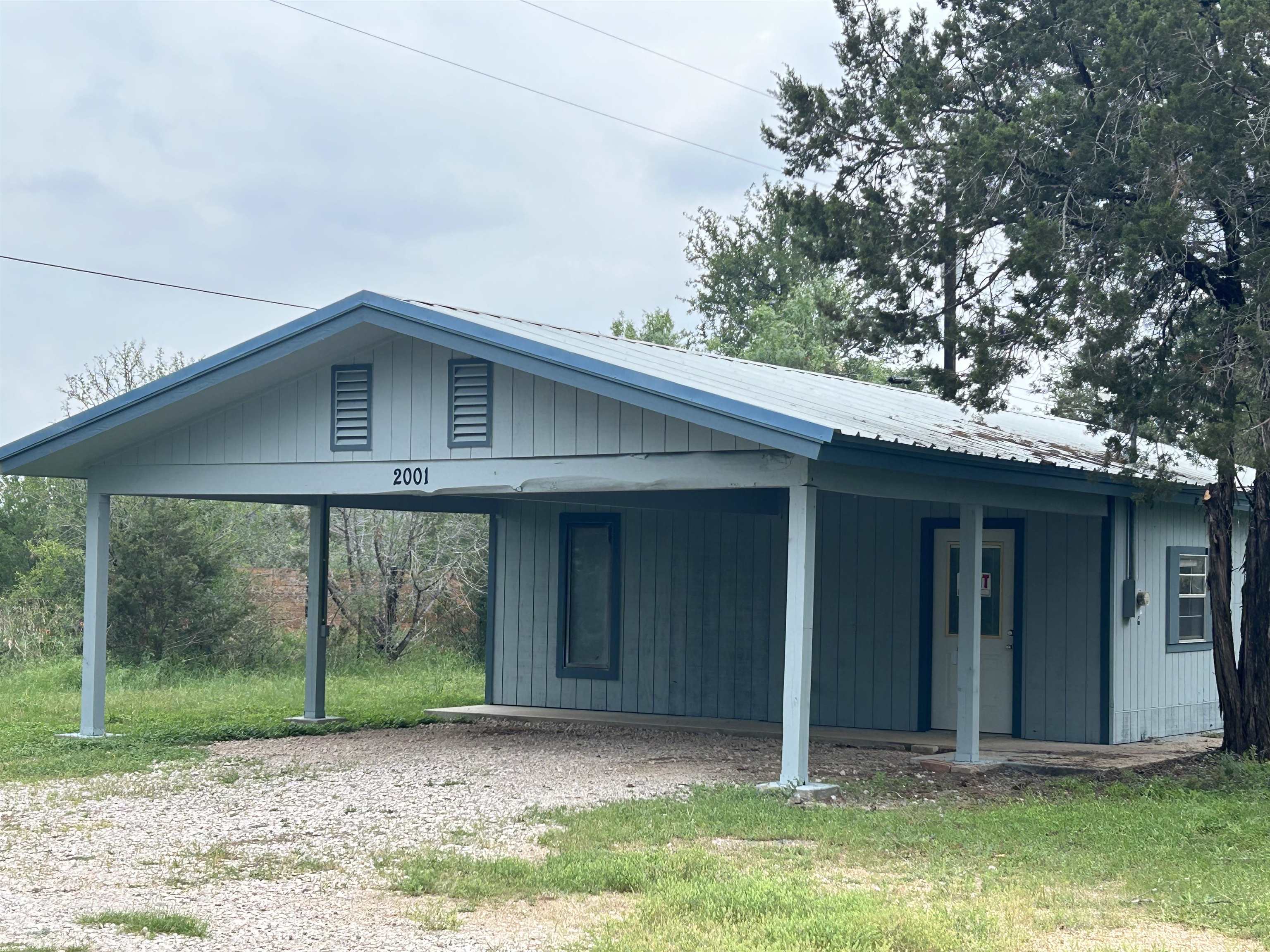 2001 King Road, Marble Falls