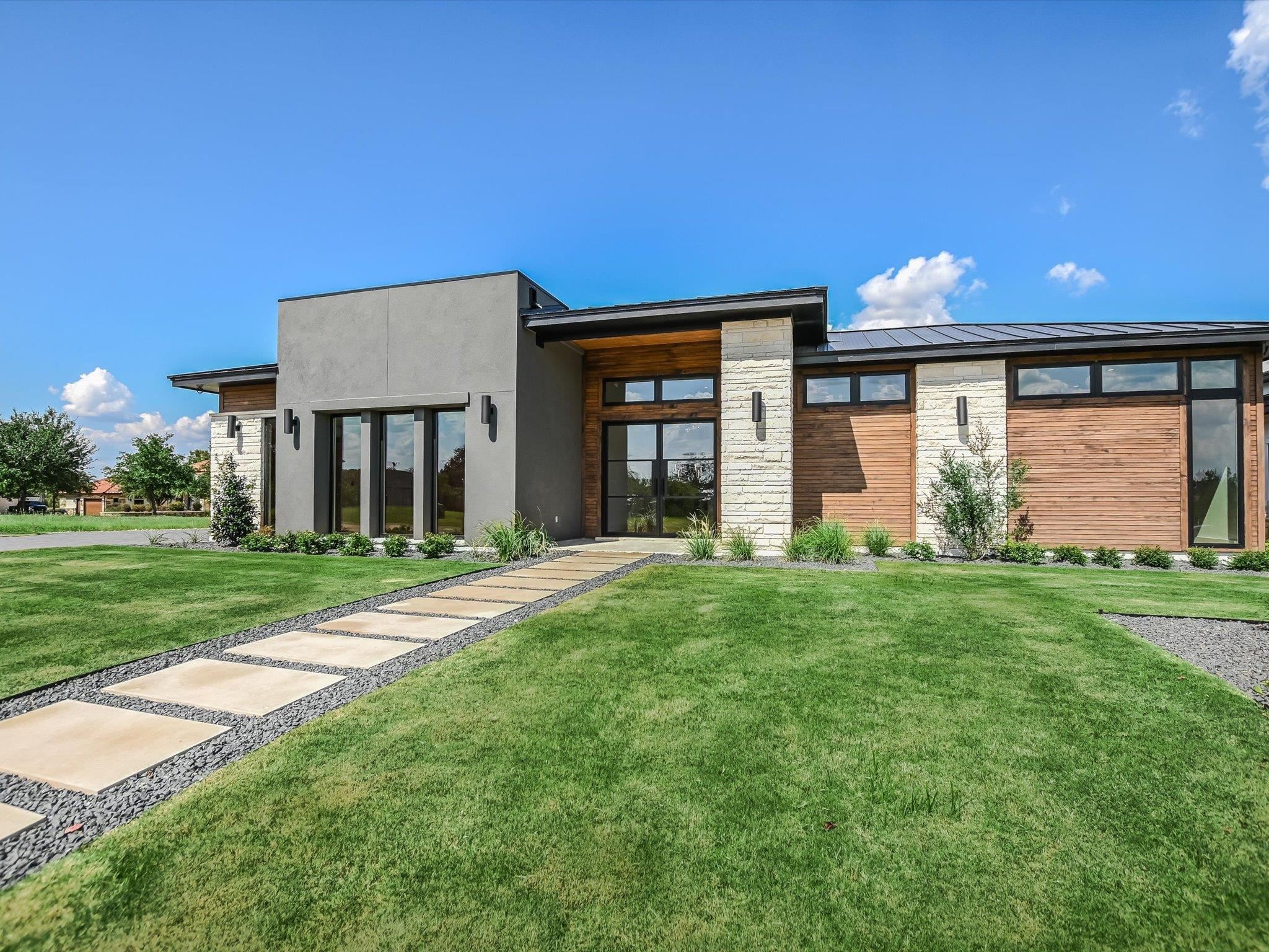 105 Island Court, Horseshoe Bay