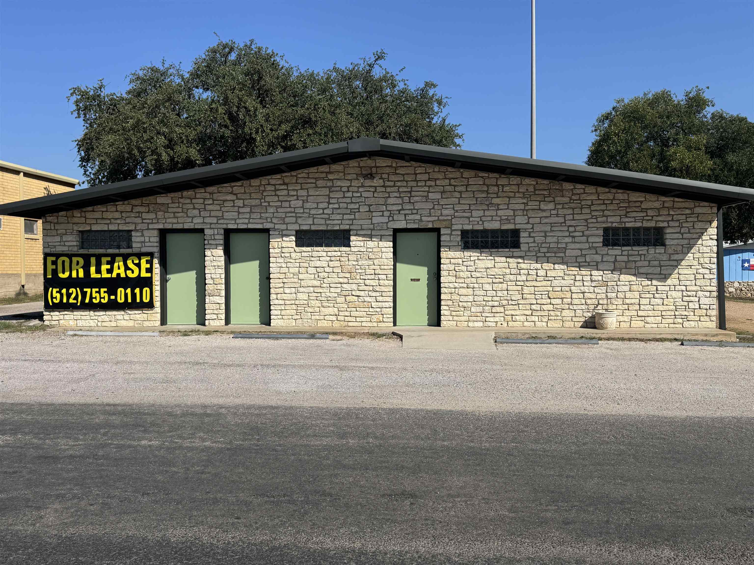 110 Chamberlain, Kingsland