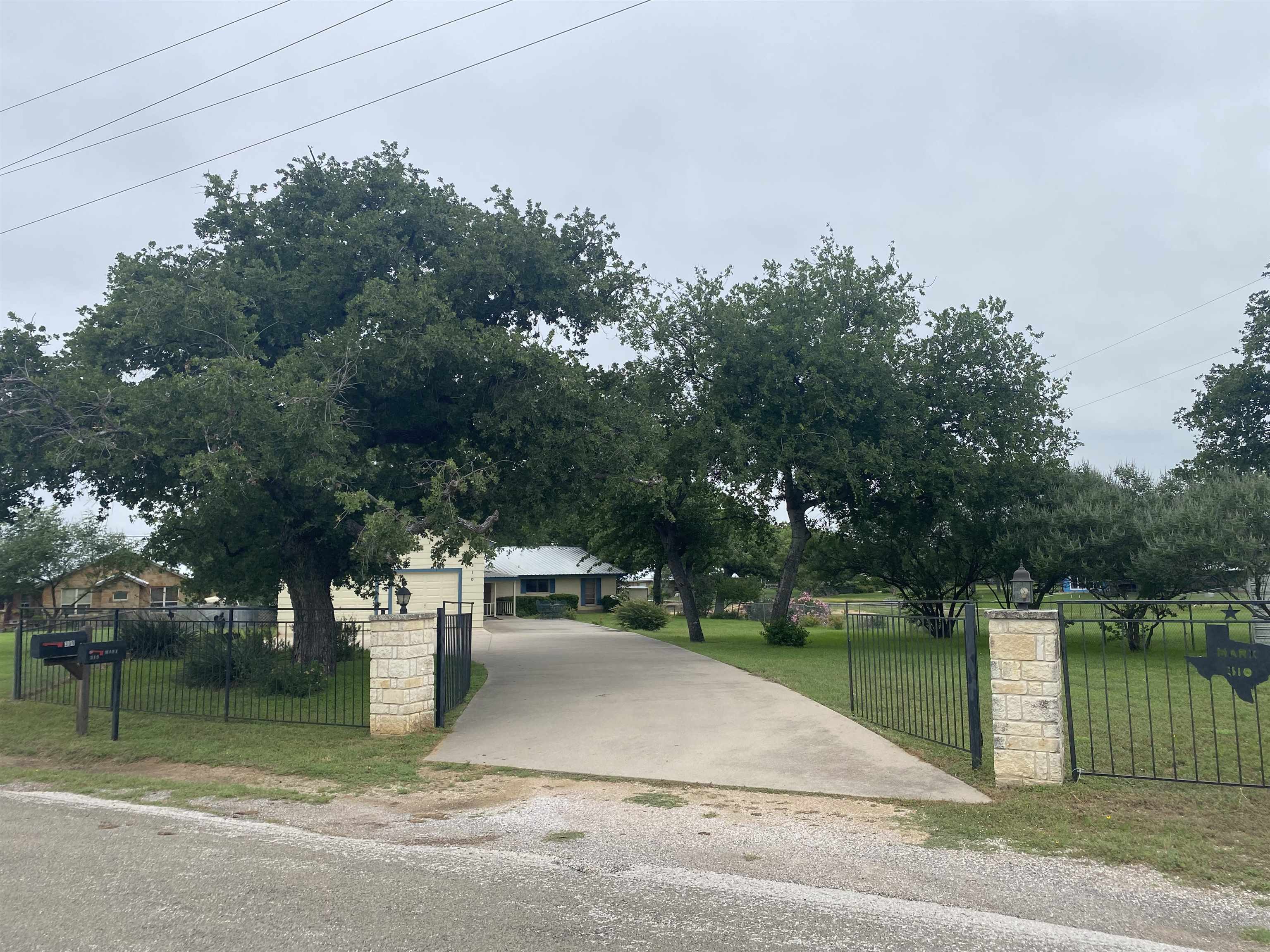 3072x2304