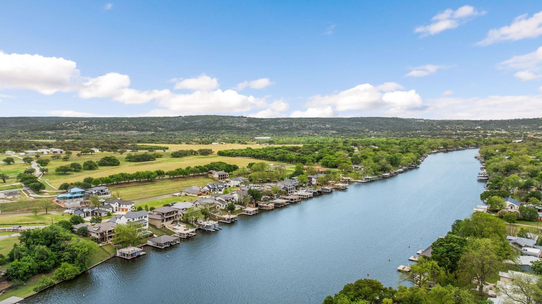 1800x1011