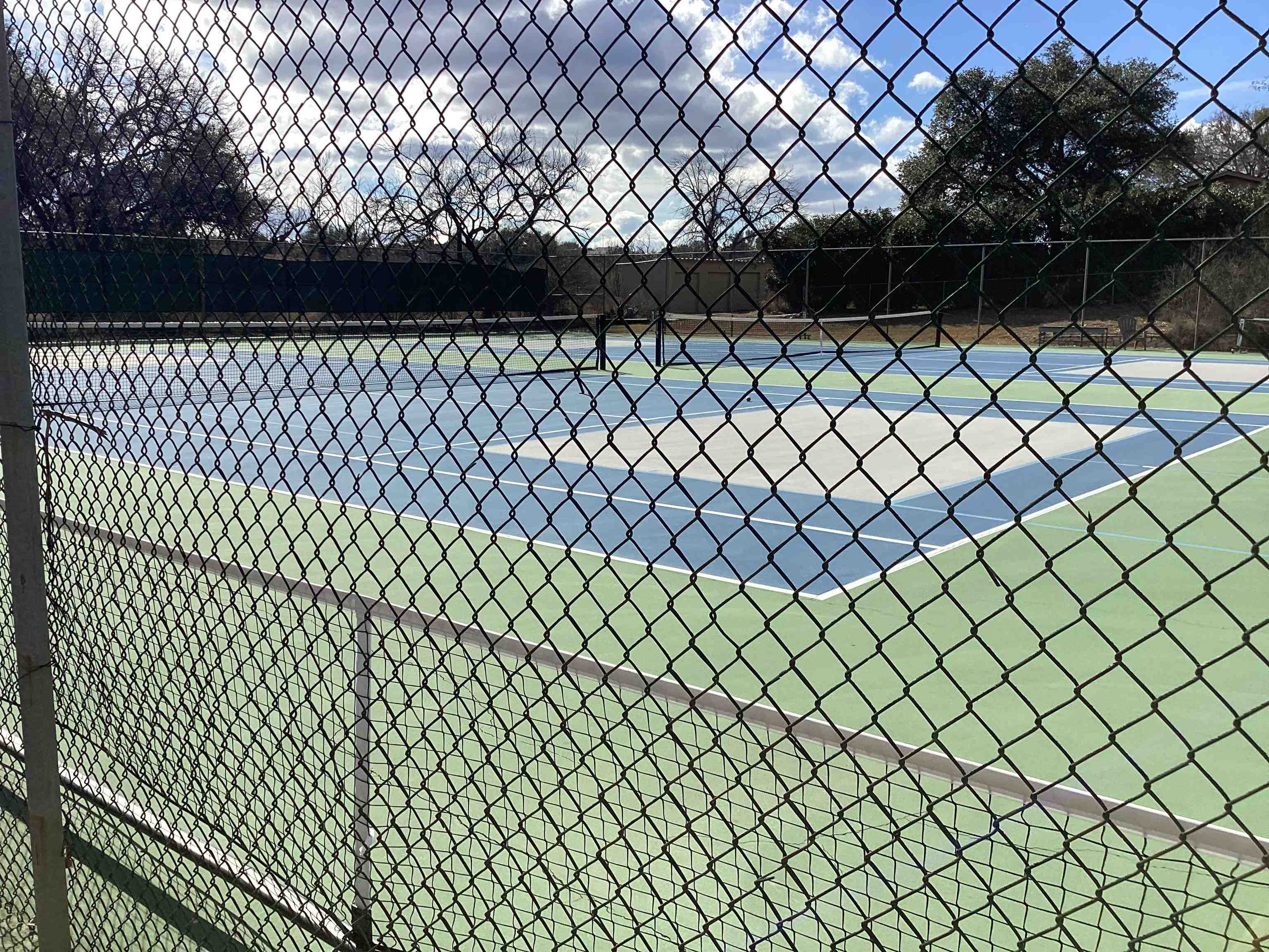 3072x2304