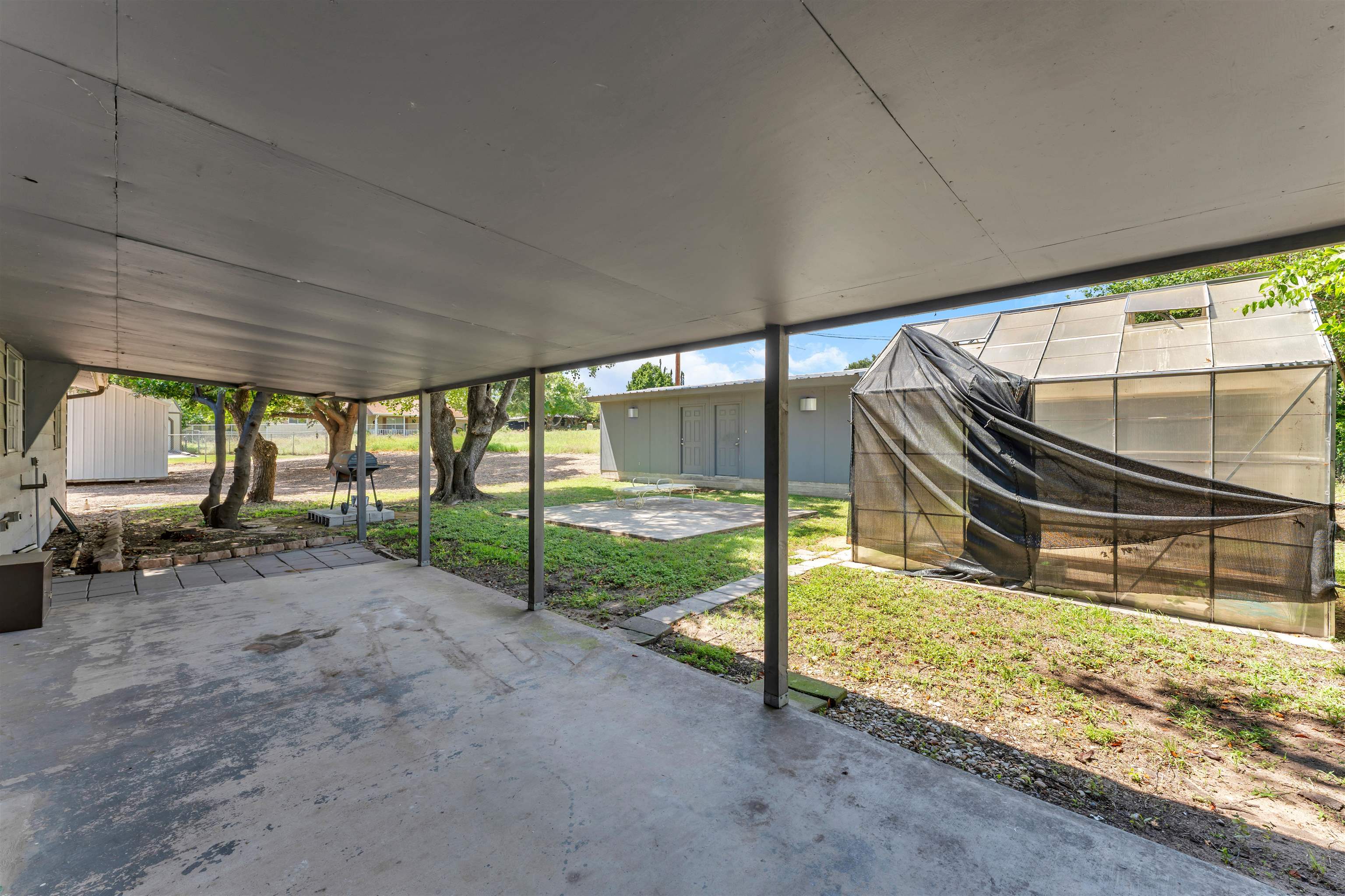 3072x2048