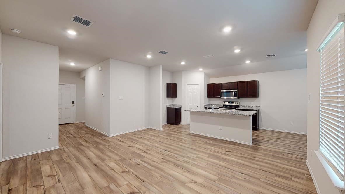 1182x665